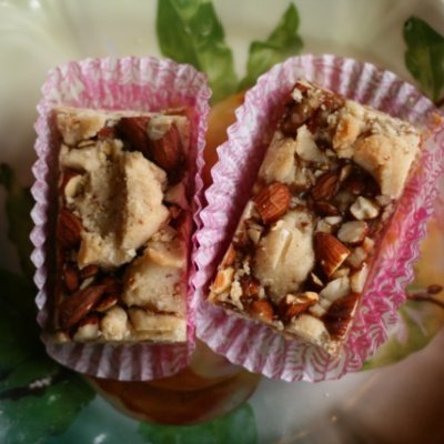 Caramel Crumb Bar